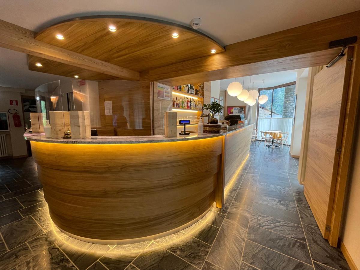 Hotel Aigle Courmayeur Extérieur photo