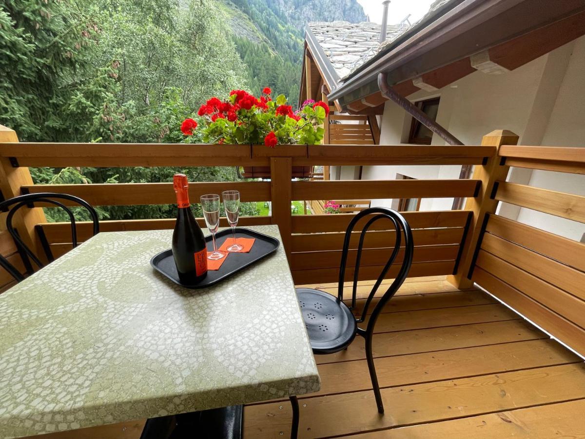Hotel Aigle Courmayeur Extérieur photo