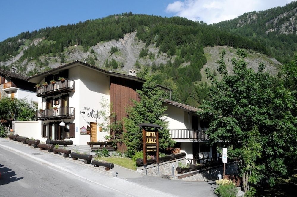 Hotel Aigle Courmayeur Extérieur photo